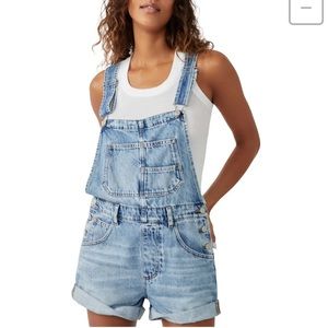 We The Free Ziggy Fray Shorts Overalls Shortalls Size XL Free People
